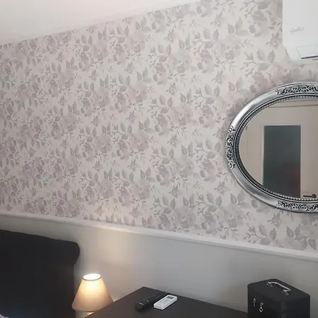 Enjoy Hospitallity At Fully Equipped With Free Parking- Near The Ancient Olympia