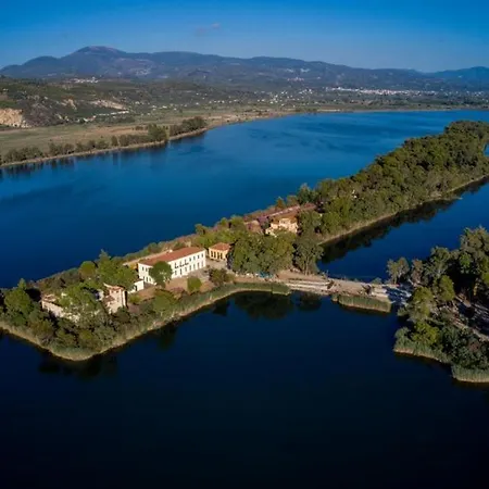 Family Friendly Spacious Near Ancient Olympia And Katakolo Fully Equipped With Garden