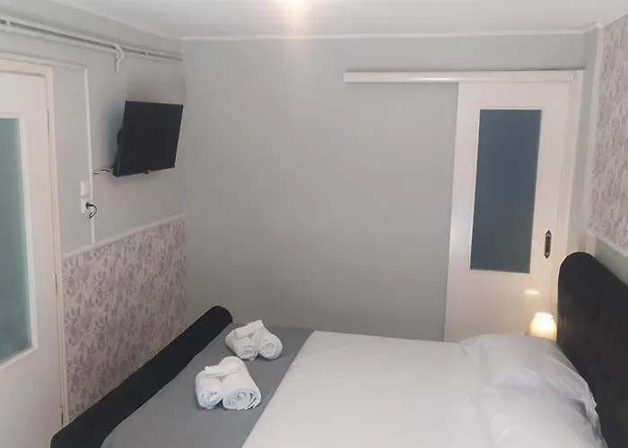 Enjoy Hospitallity At Fully Equipped With Free Parking- Near The Ancient Olympia Apartament *