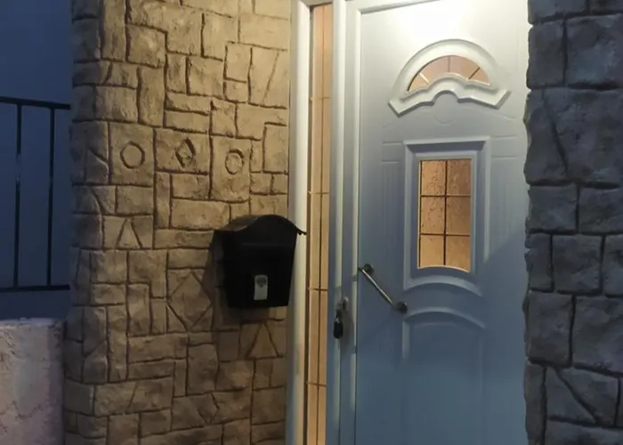 Family Friendly Spacious Near Ancient Olympia And Katakolo Fully Equipped With Garden Lägenhet *