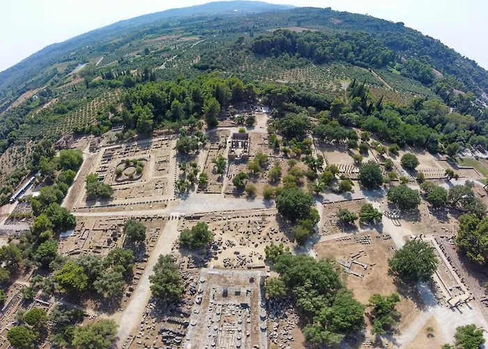 Family Friendly Spacious Home Near Ancient Olympia And Katakolo Fully Equipped With Garden Pírgos